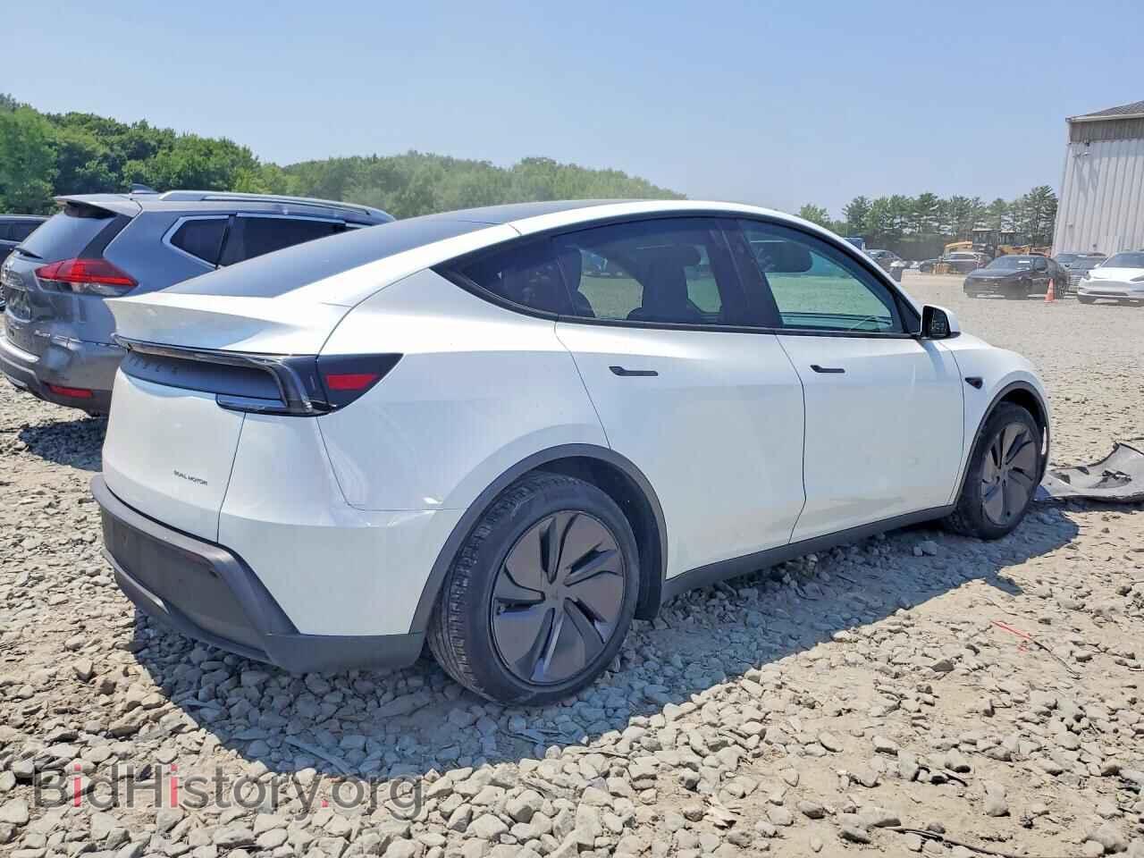 2026 TESLA MODEL Y - VIN: 7SAYGDEE9TF346924 - Фото 3
