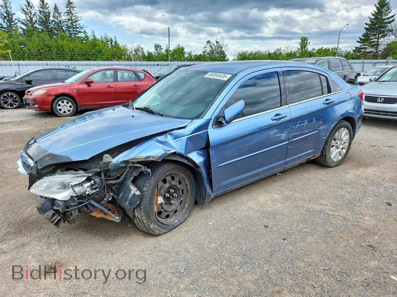 Photo 1C3BC4FB2BN617538 - CHRYSLER 200 2011