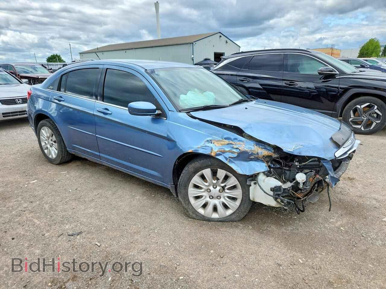 2011 CHRYSLER 200 - VIN: 1C3BC4FB2BN617538 - Photo 4