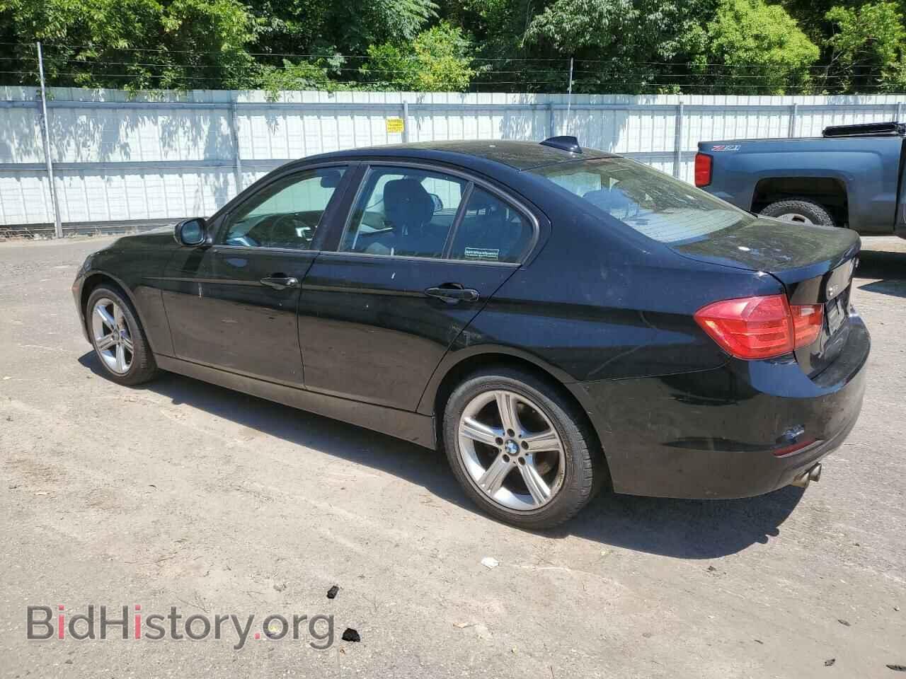 2013 BMW 3 SERIES - VIN: WBA3A5C54DF359284 - Фото 2