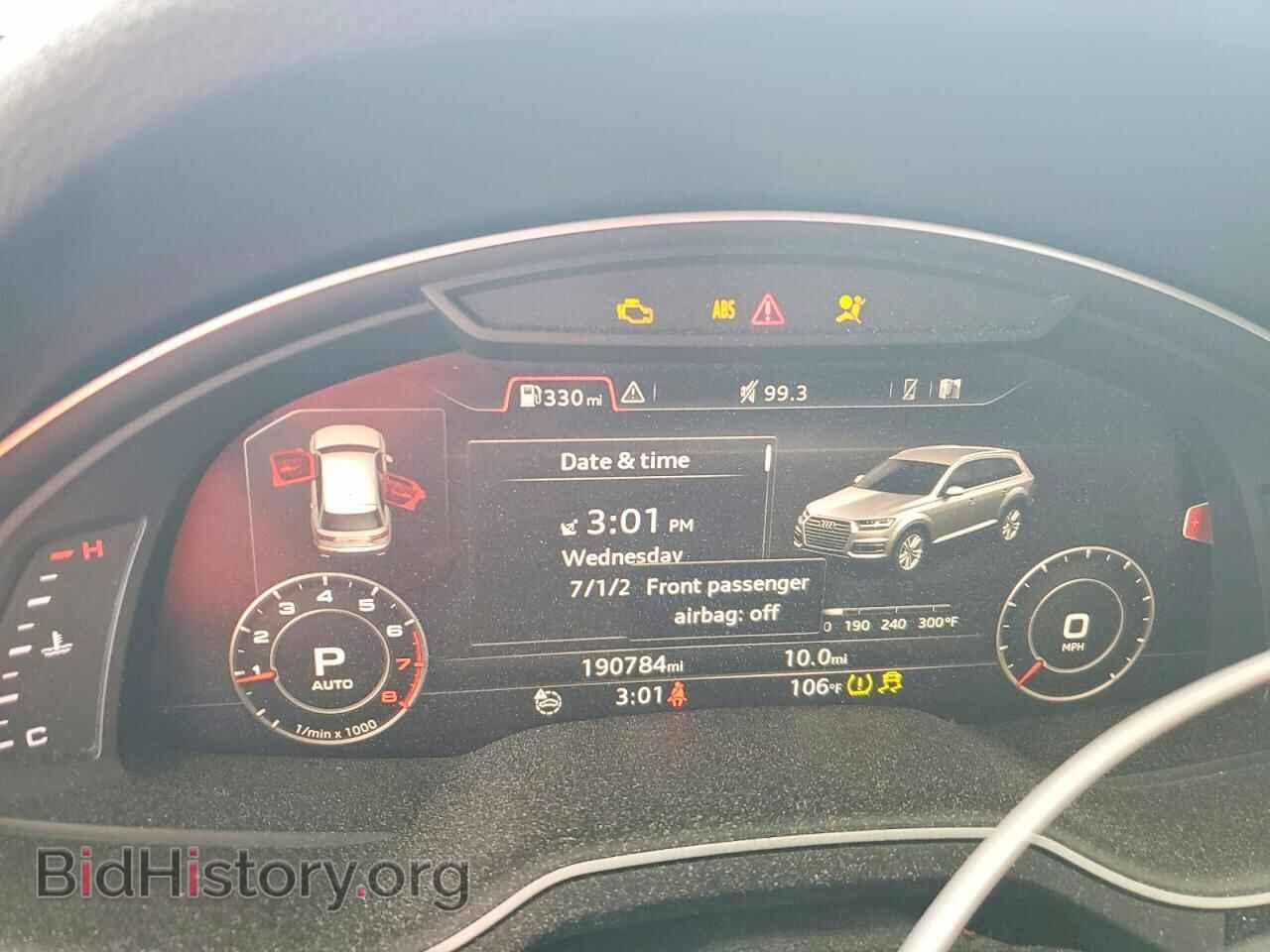2017 AUDI Q7 - VIN: WA1VAAF72HD011111 - Photo 9