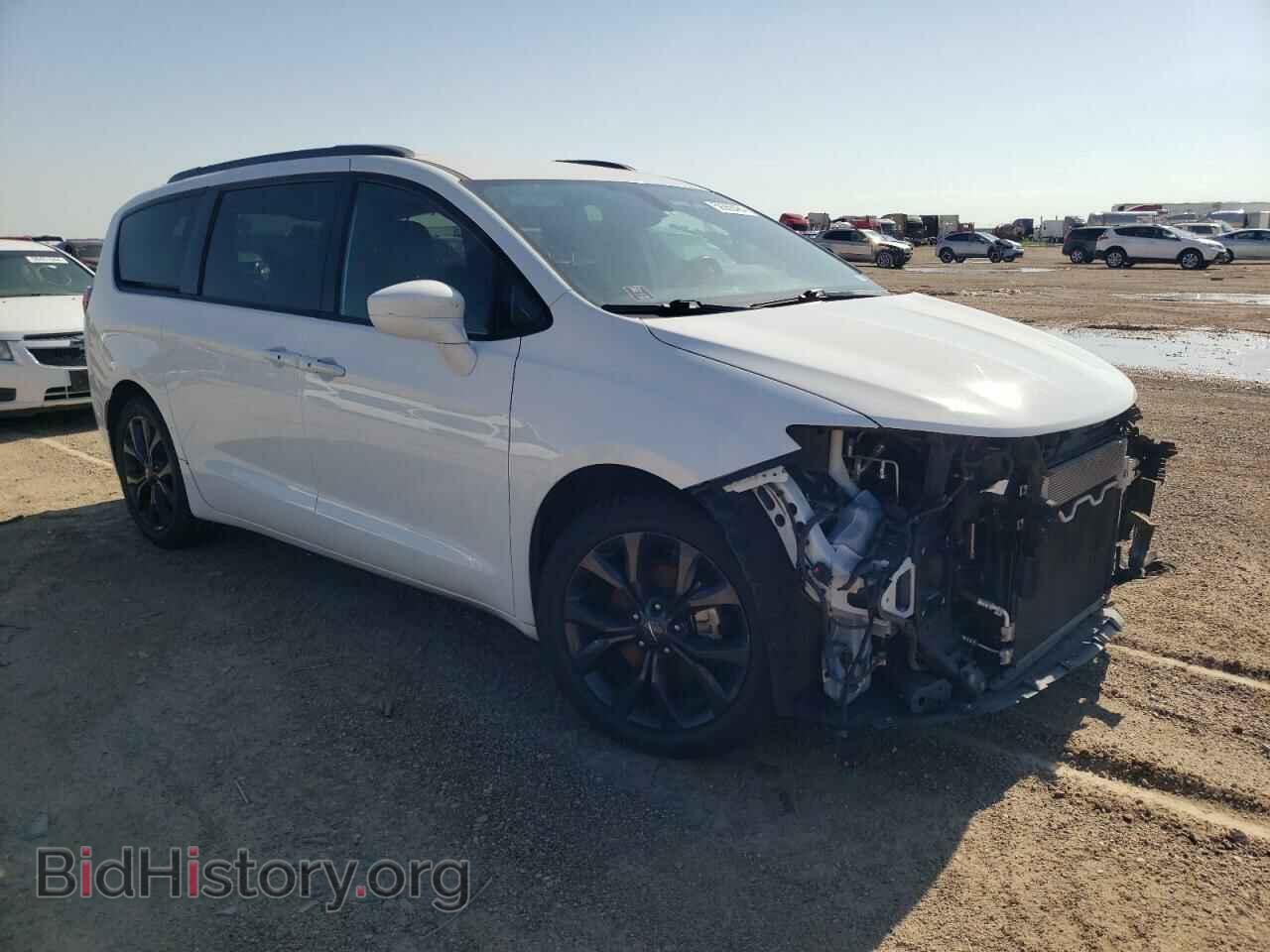 2019 CHRYSLER PACIFICA - VIN: 2C4RC1BGXKR567162 - Фото 4