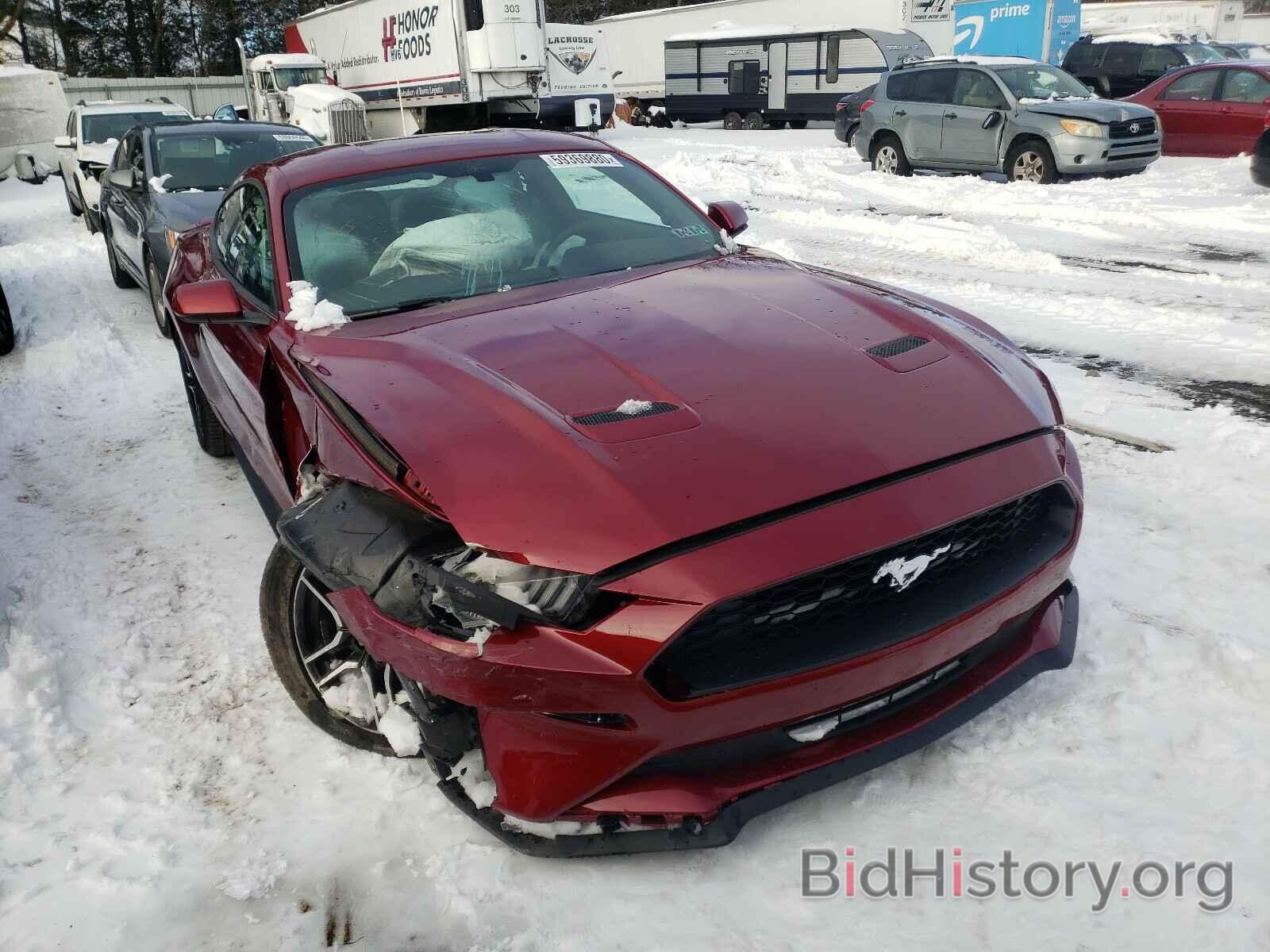 Photo 1FA6P8TH4J5135076 - FORD MUSTANG 2018