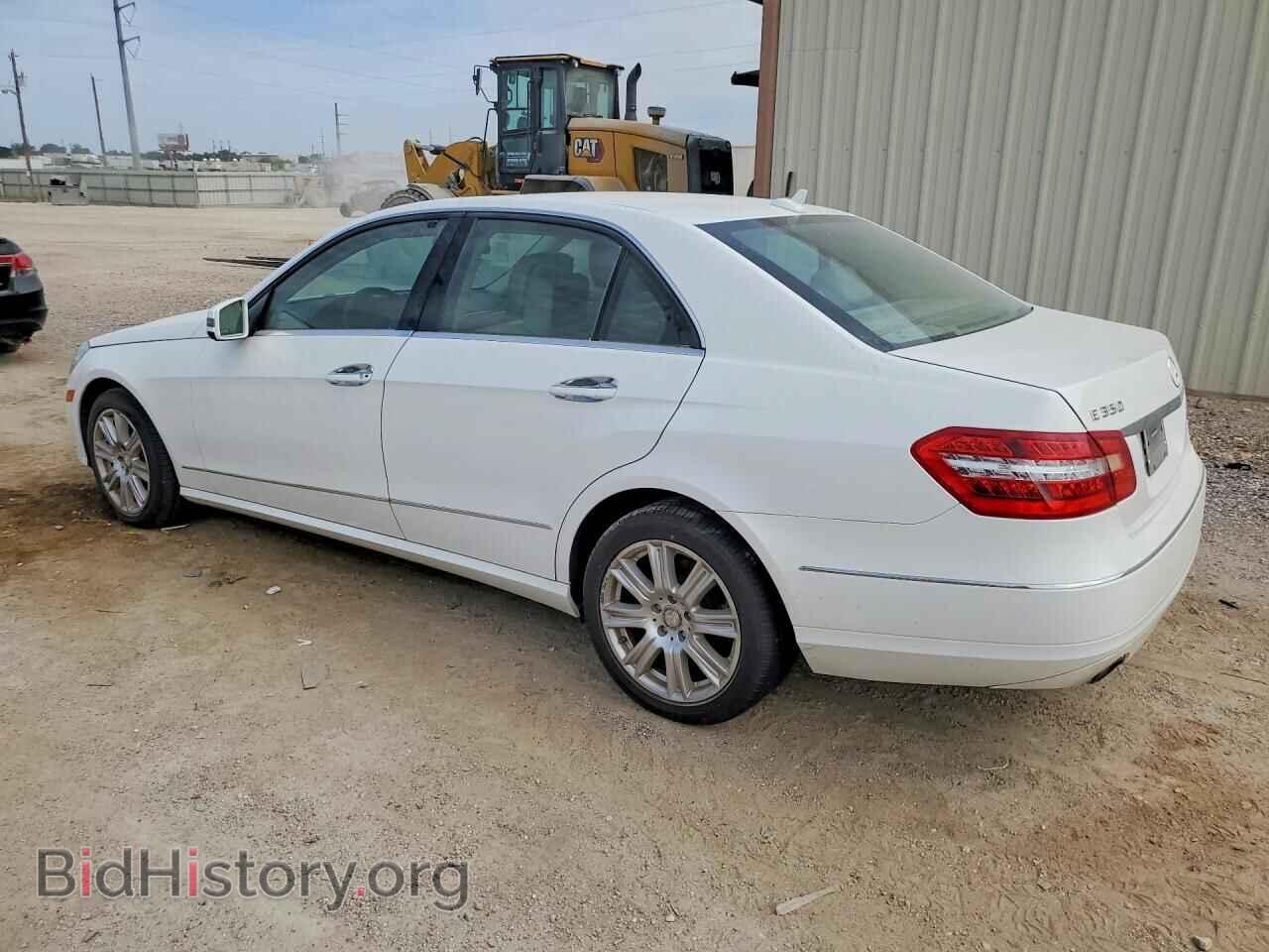 2013 MERCEDES-BENZ E-CLASS - VIN: WDDHF5KB1DA673043 - Фото 2