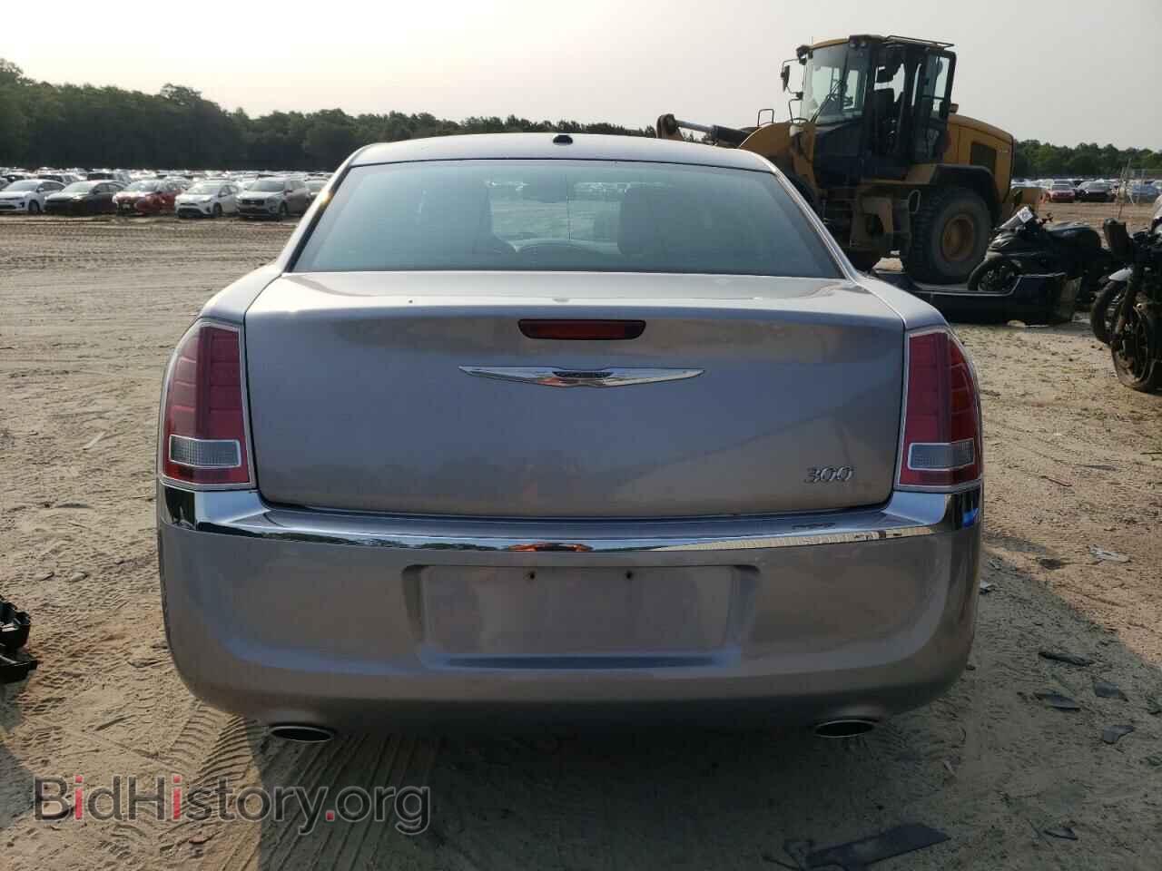 2013 CHRYSLER 300 - VIN: 2C3CCAAG8DH739256 - Фото 6