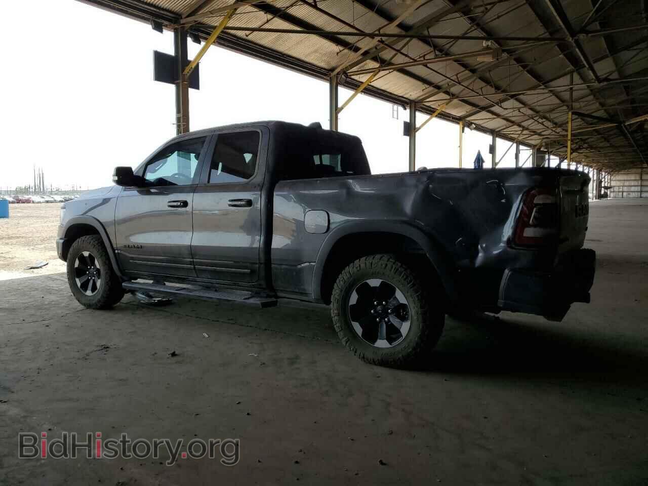 2019 RAM 1500 - VIN: 1C6SRFET2KN756205 - Фото 2