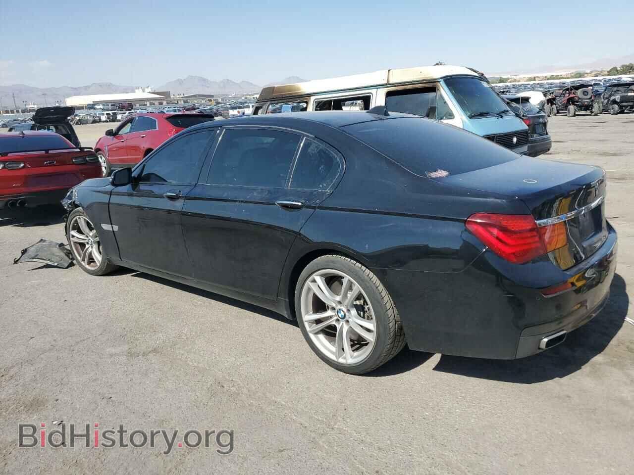 2013 BMW 7 SERIES - VIN: WBAYE8C55DD131687 - Фото 2