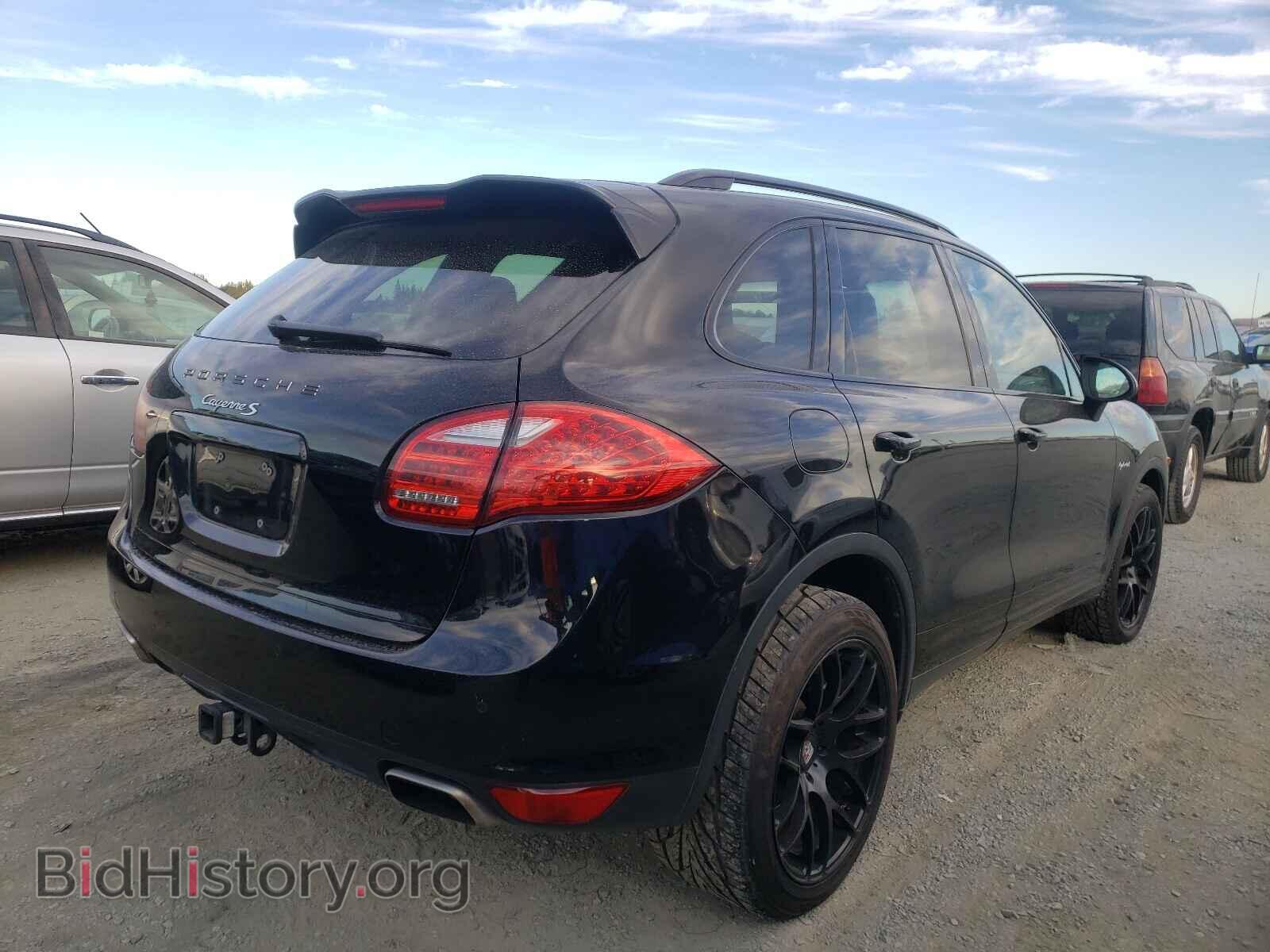 2011 PORSCHE CAYENNE - VIN: WP1AE2A2XBLA94082 - Photo 4