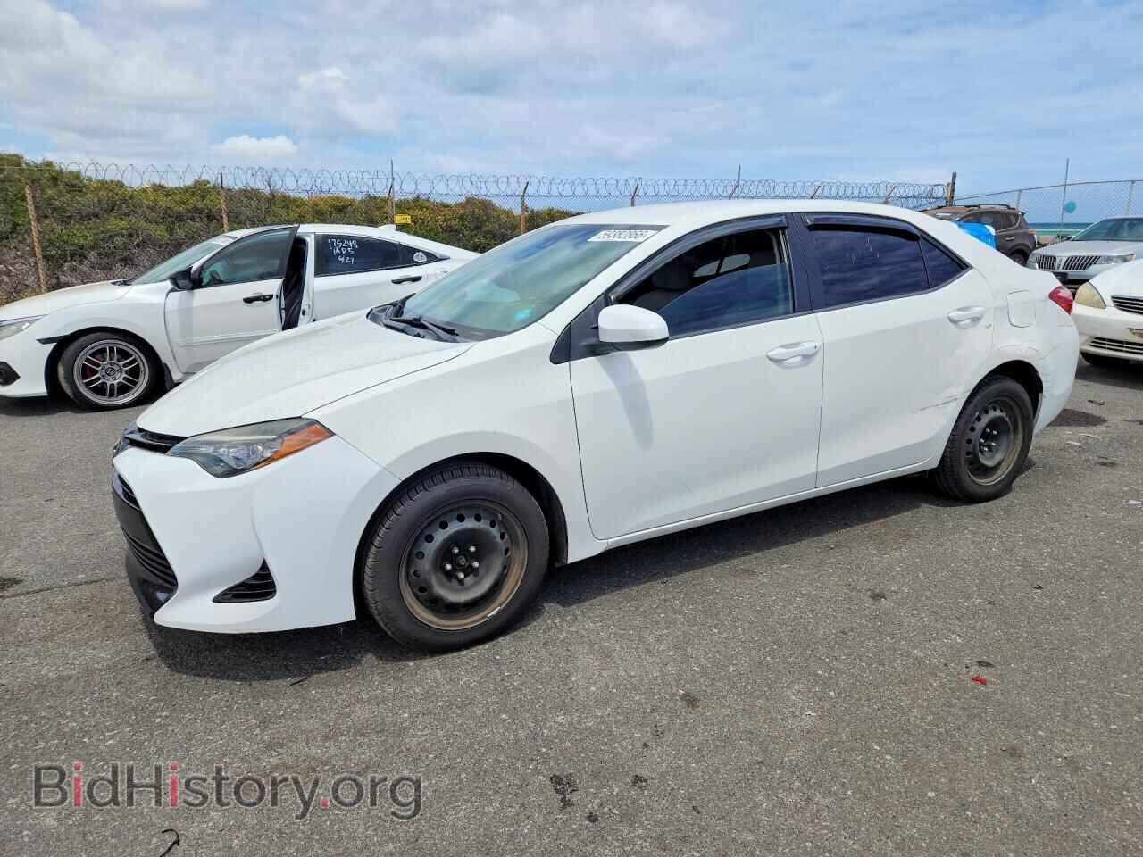 Photo 5YFBURHEXHP588542 - TOYOTA COROLLA 2017