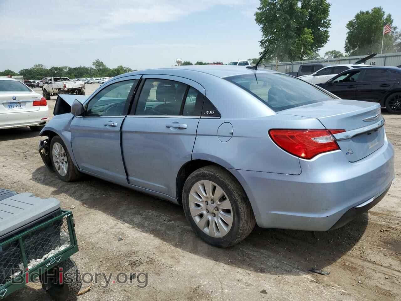 2013 CHRYSLER 200 - VIN: 1C3CCBAB7DN597094 - Фото 2