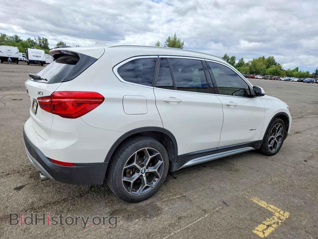 2016 BMW X1 - VIN: WBXHT3C30GP884608 - Фото 3