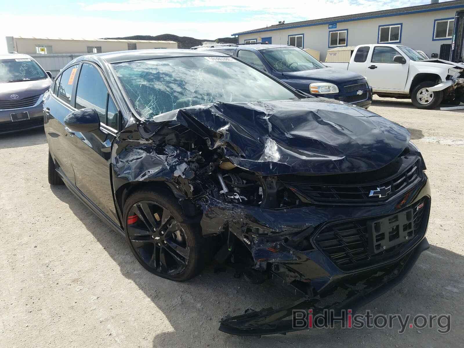 Photo 1G1BE5SM4J7231024 - CHEVROLET CRUZE 2018