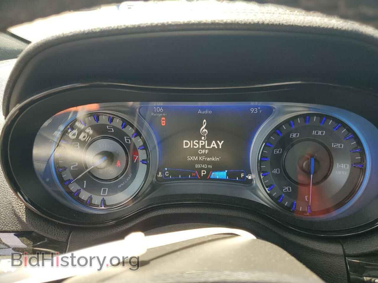 2017 CHRYSLER 300 - VIN: 2C3CCABG4HH663409 - Фото 9