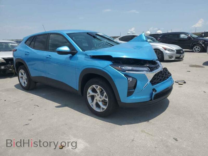 2025 Chevrolet TRAX (VIN KL77LFEP9SC210738) — фото 4 из 13