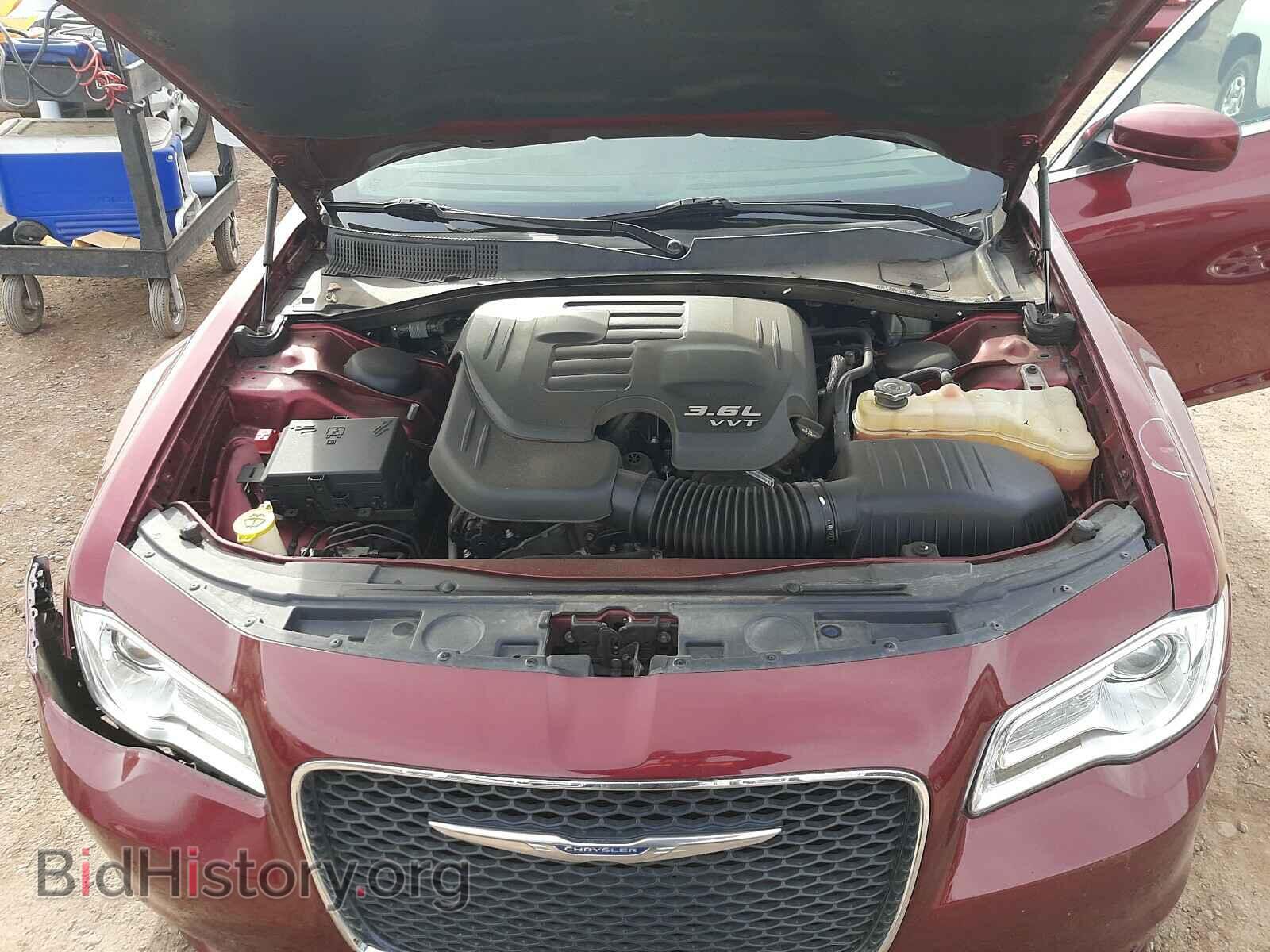 2016 CHRYSLER 300 - VIN: 2C3CCAAG6GH298957 - Фото 7