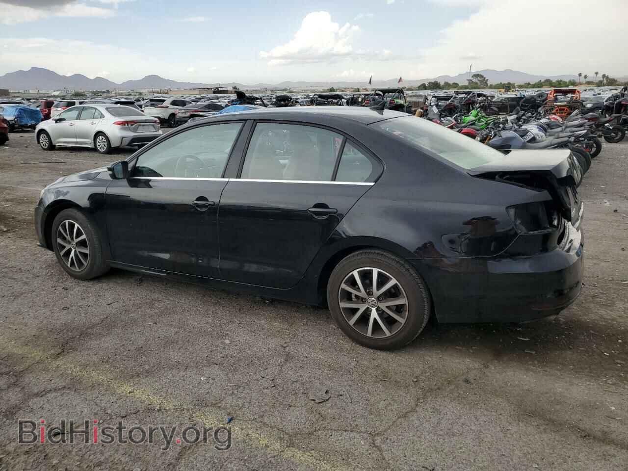 2017 VOLKSWAGEN JETTA - VIN: 3VWDB7AJ8HM218575 - Фото 2