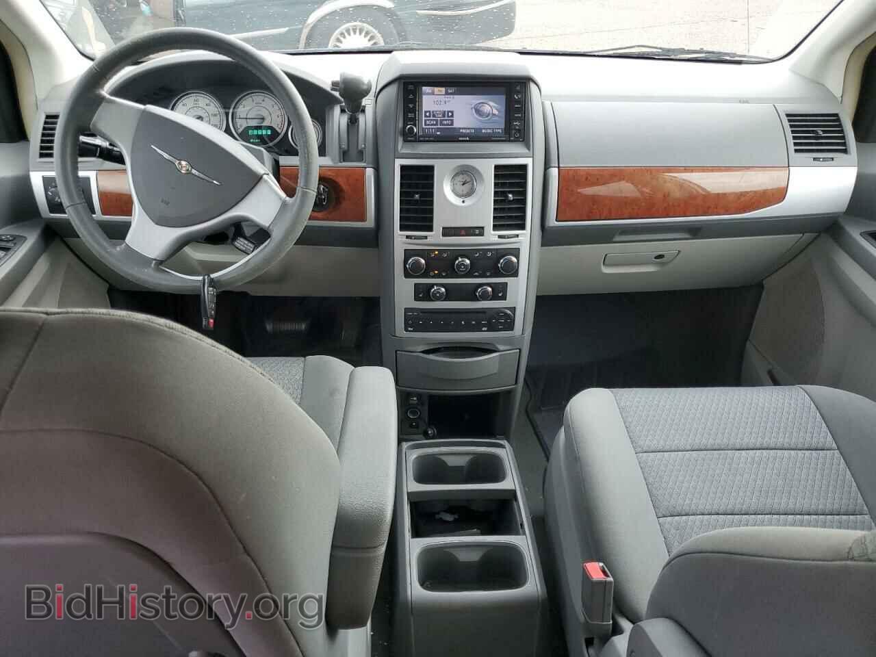 2009 CHRYSLER MINIVAN - VIN: 2A8HR54189R635424 - Фото 8