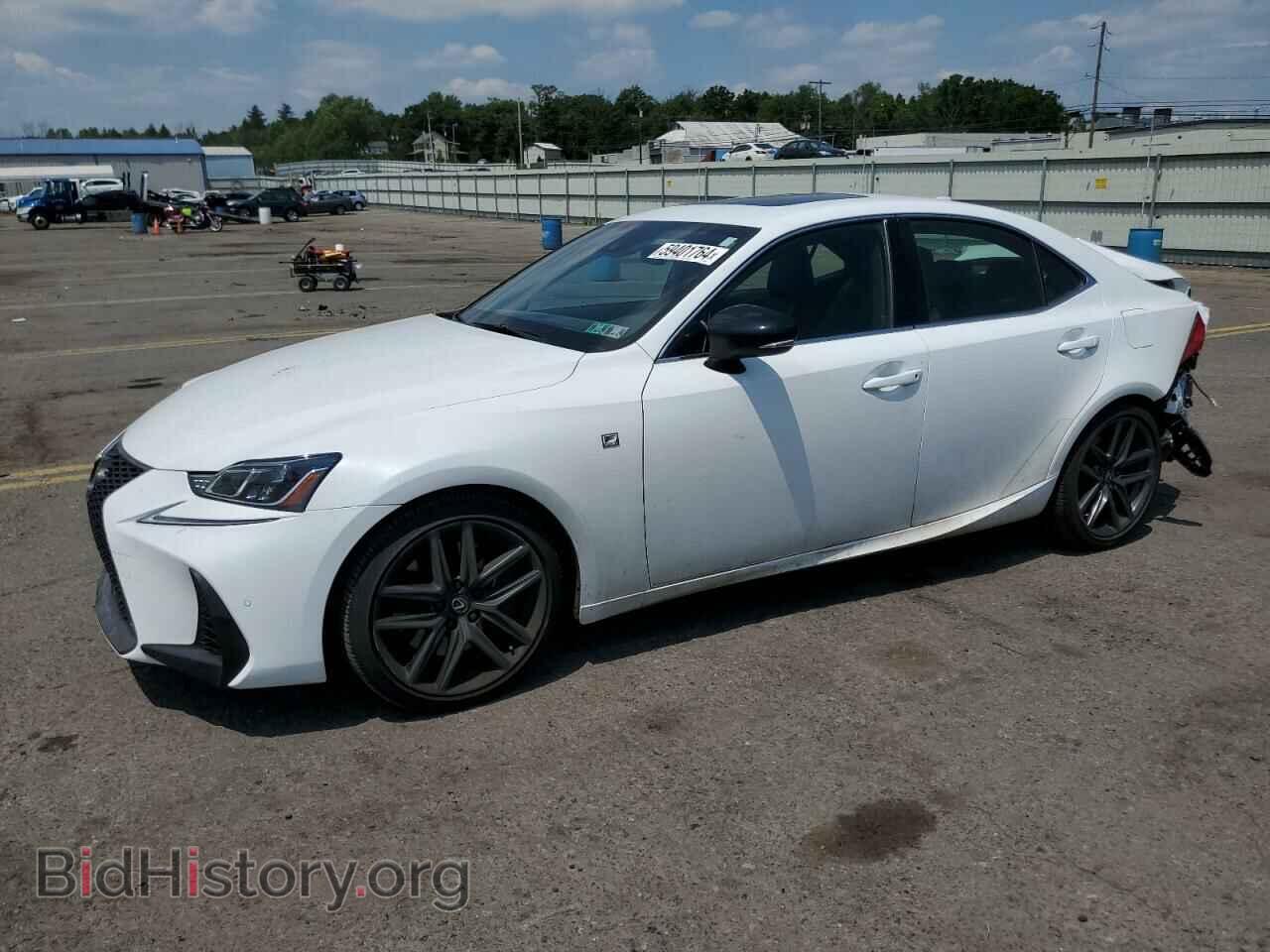 Фотография JTHC81D22K5039393 - LEXUS IS 2019