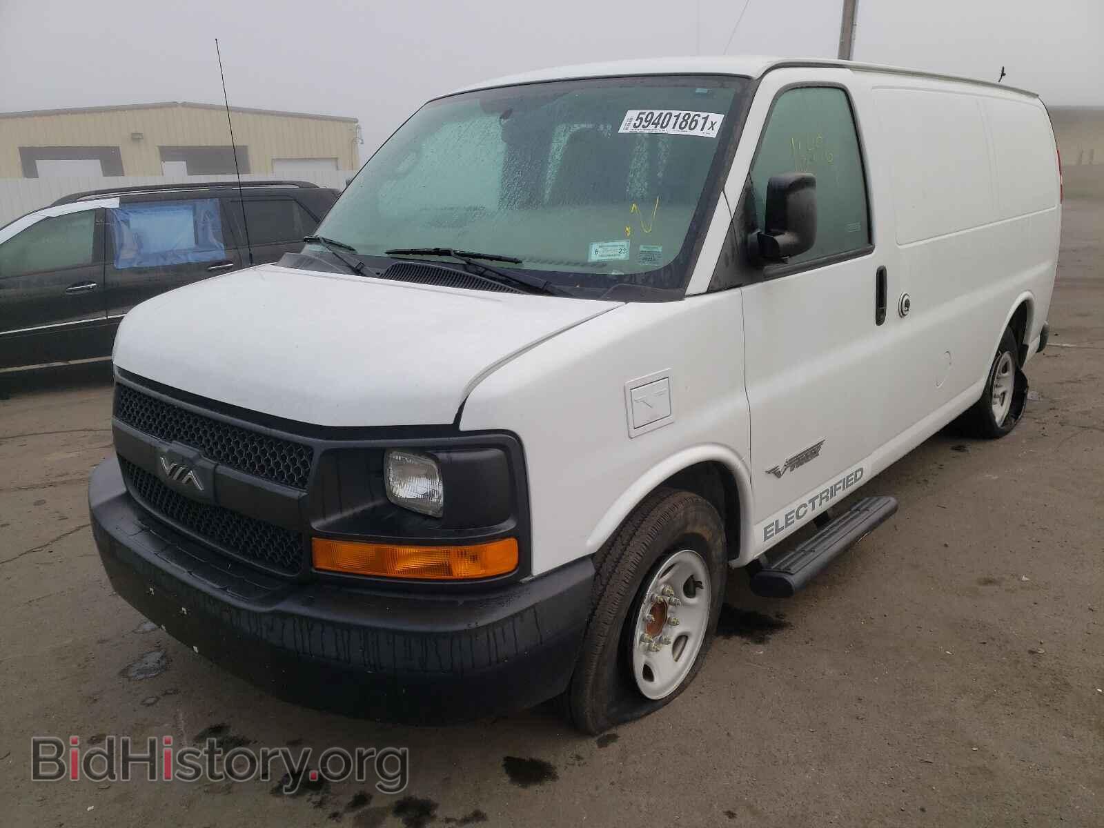 2014 CHEVROLET EXPRESS - VIN: 1GCWGFCA0E1208135 - Фото 2