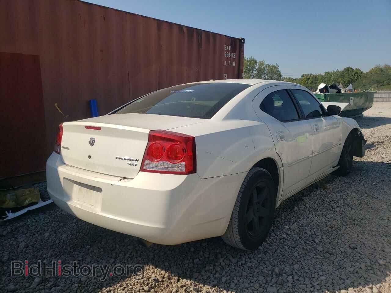 2010 DODGE CHARGER - VIN: 2B3CA3CV7AH229390 - Фото 4