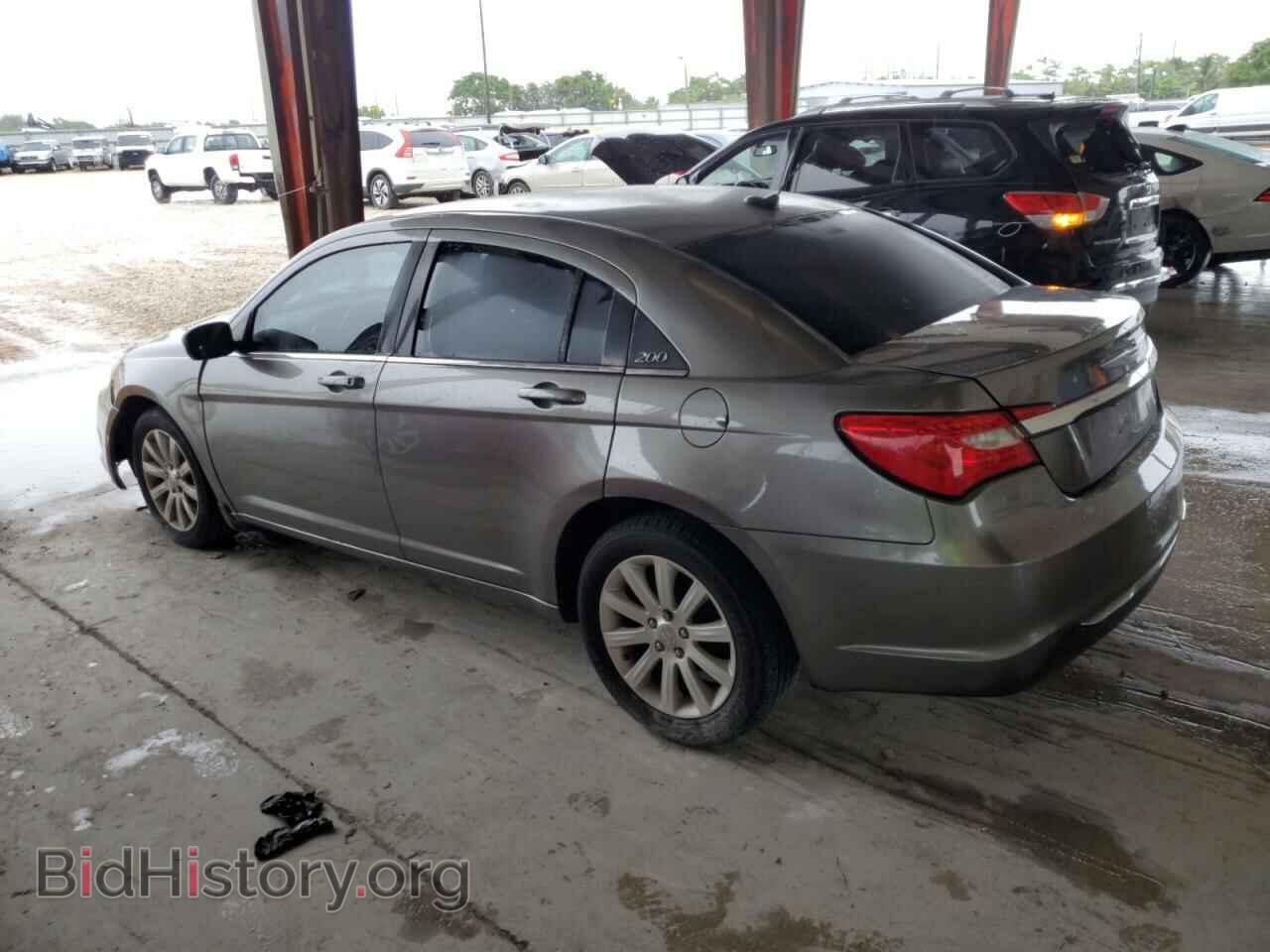 2013 CHRYSLER 200 - VIN: 1C3CCBBB8DN543592 - Фото 2