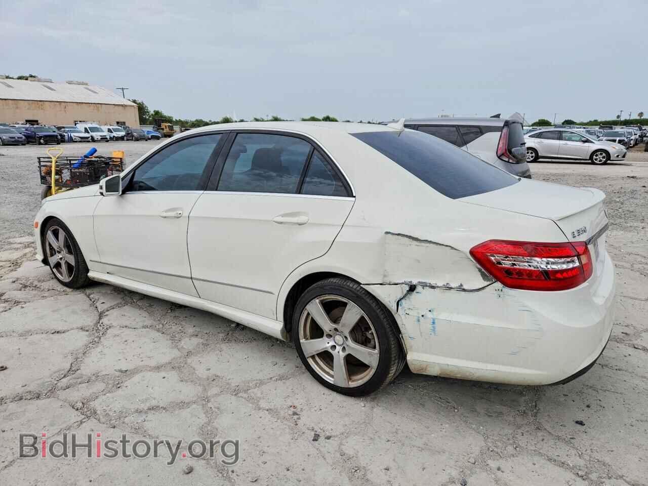 2011 MERCEDES-BENZ E-CLASS - VIN: WDDHF5GB2BA464724 - Фото 2