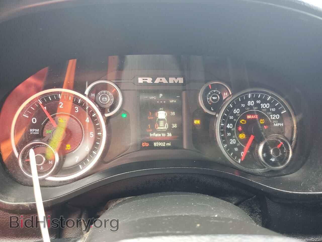 2019 RAM 1500 - VIN: 1C6SRFFT1KN646342 - Фото 9