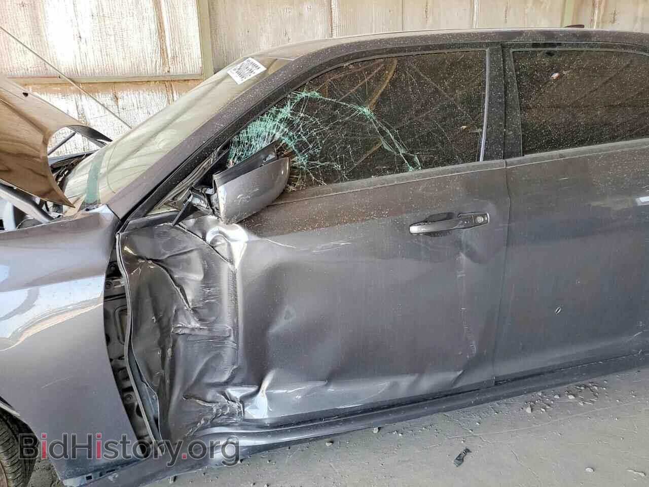 2018 CHRYSLER 300 - VIN: 2C3CCABG6JH261364 - Photo 7