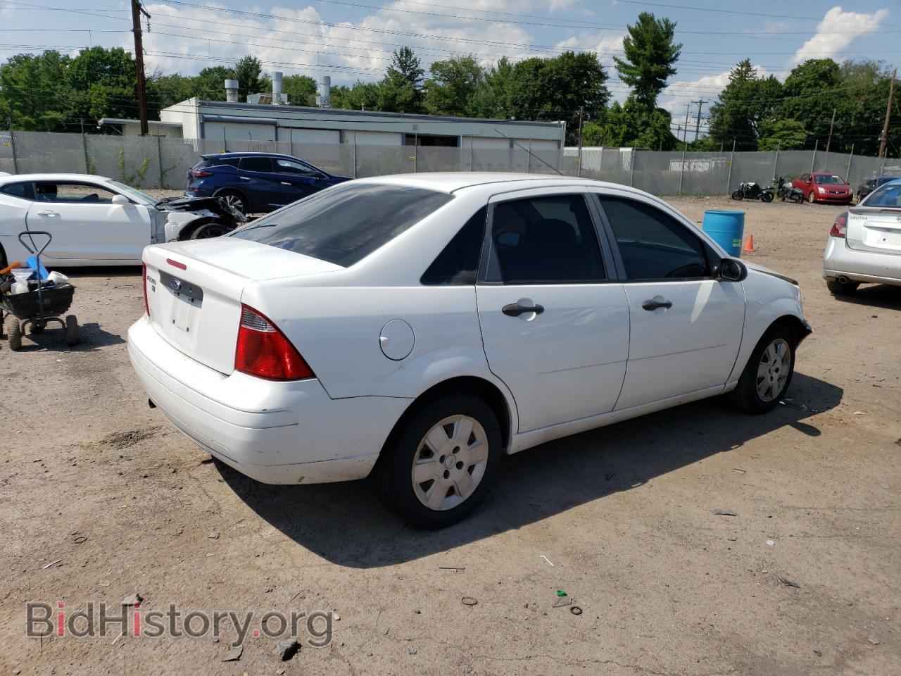 2007 FORD FOCUS - VIN: 1FAFP34N97W353640 - Фото 3