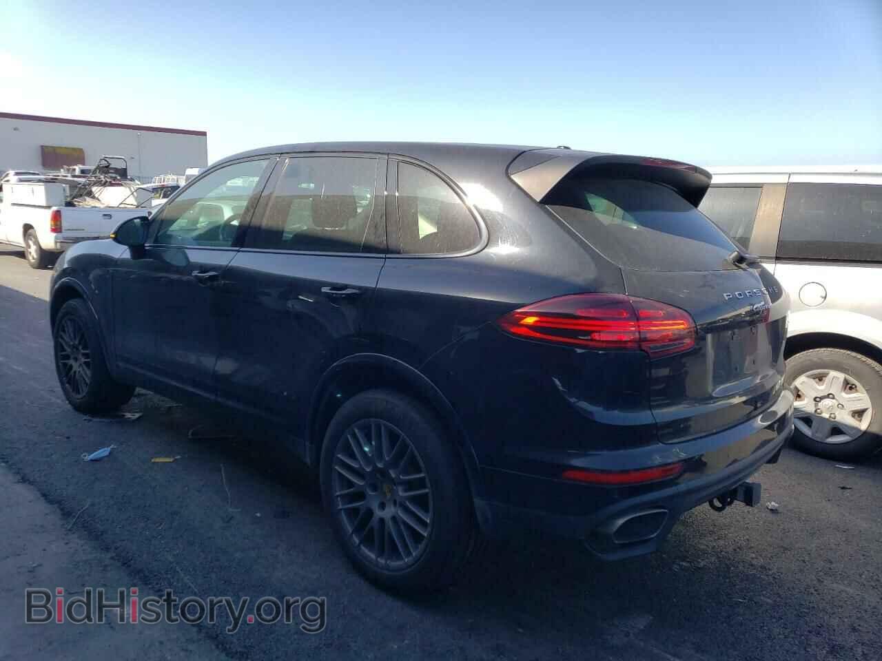 2017 PORSCHE CAYENNE - VIN: WP1AA2A28HKA91272 - Фото 2
