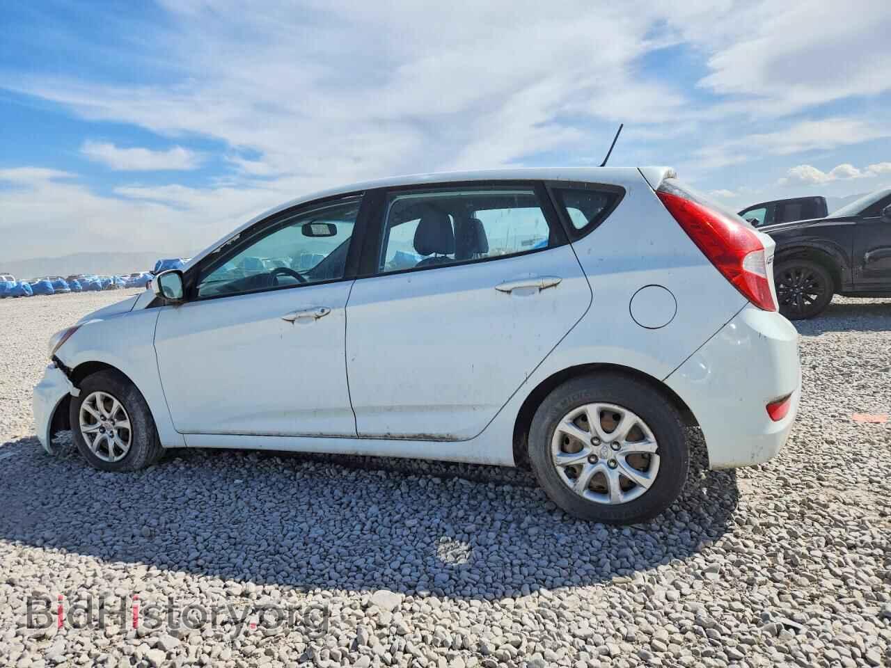 2013 HYUNDAI ACCENT - VIN: KMHCT5AE8DU107304 - Фото 2