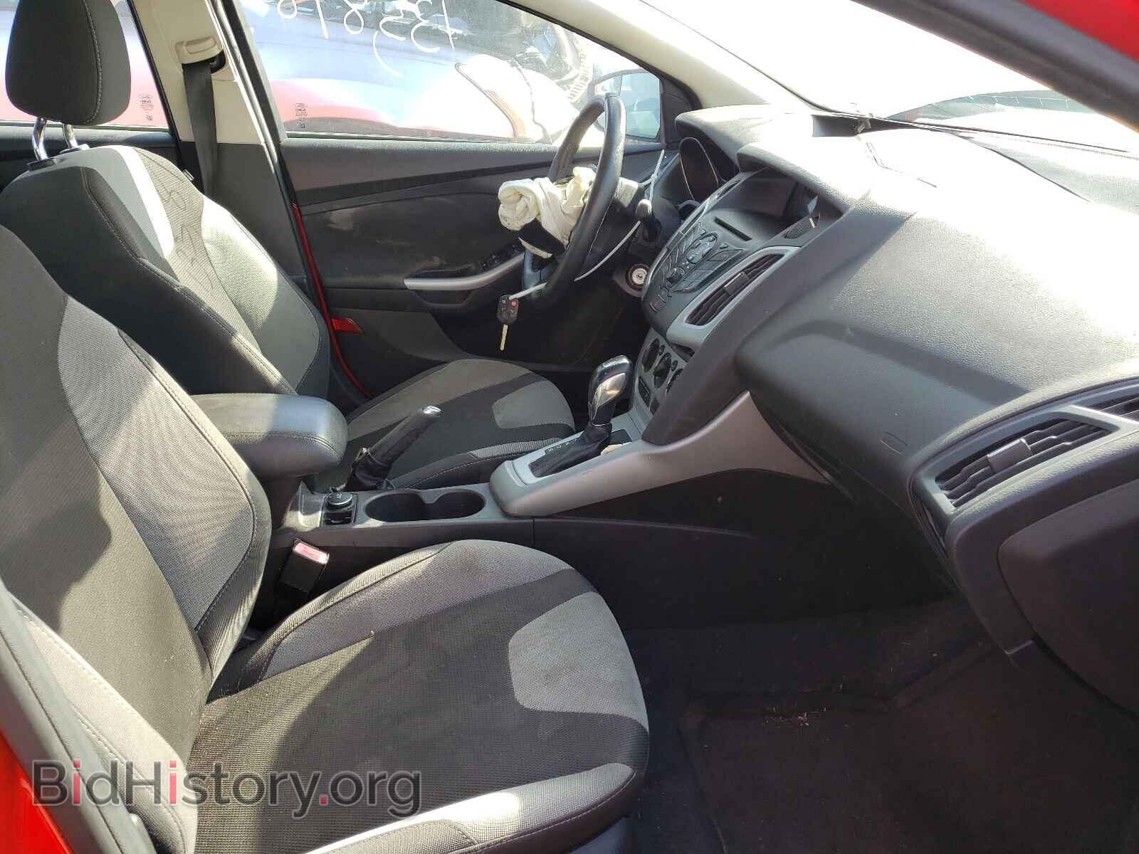 Photo 1FAHP3F28CL138242 - FORD FOCUS 2012
