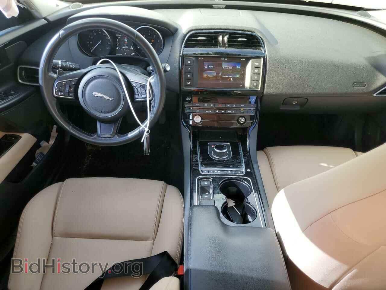 2017 JAGUAR XE - VIN: SAJAR4BG3HA975742 - Фото 8