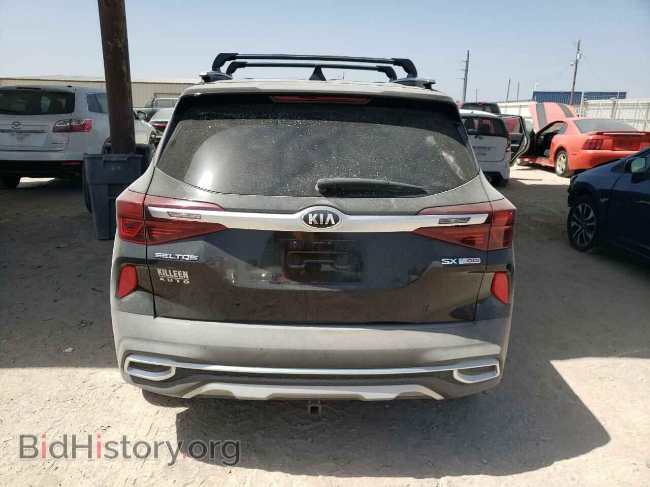 2021 KIA SELTOS - VIN: KNDETCA28M7075475 - Фото 6