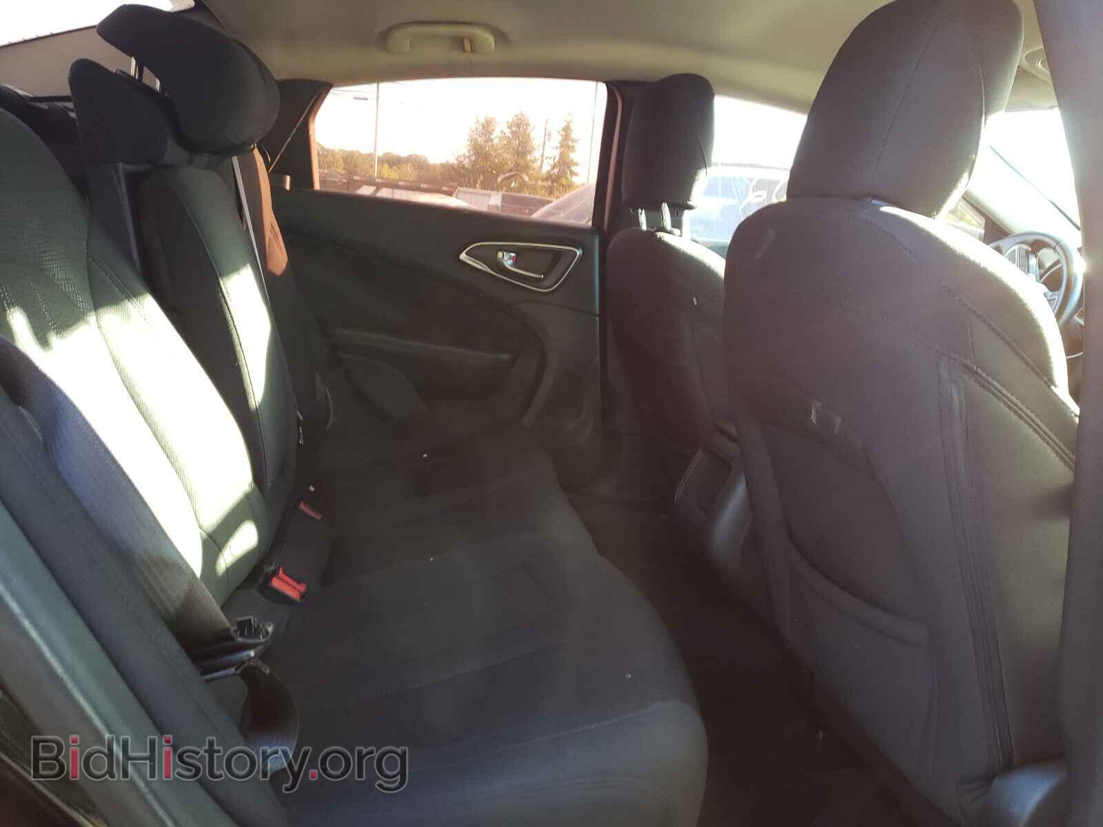 2015 CHRYSLER 200 - VIN: 1C3CCCABXFN582677 - Photo 6
