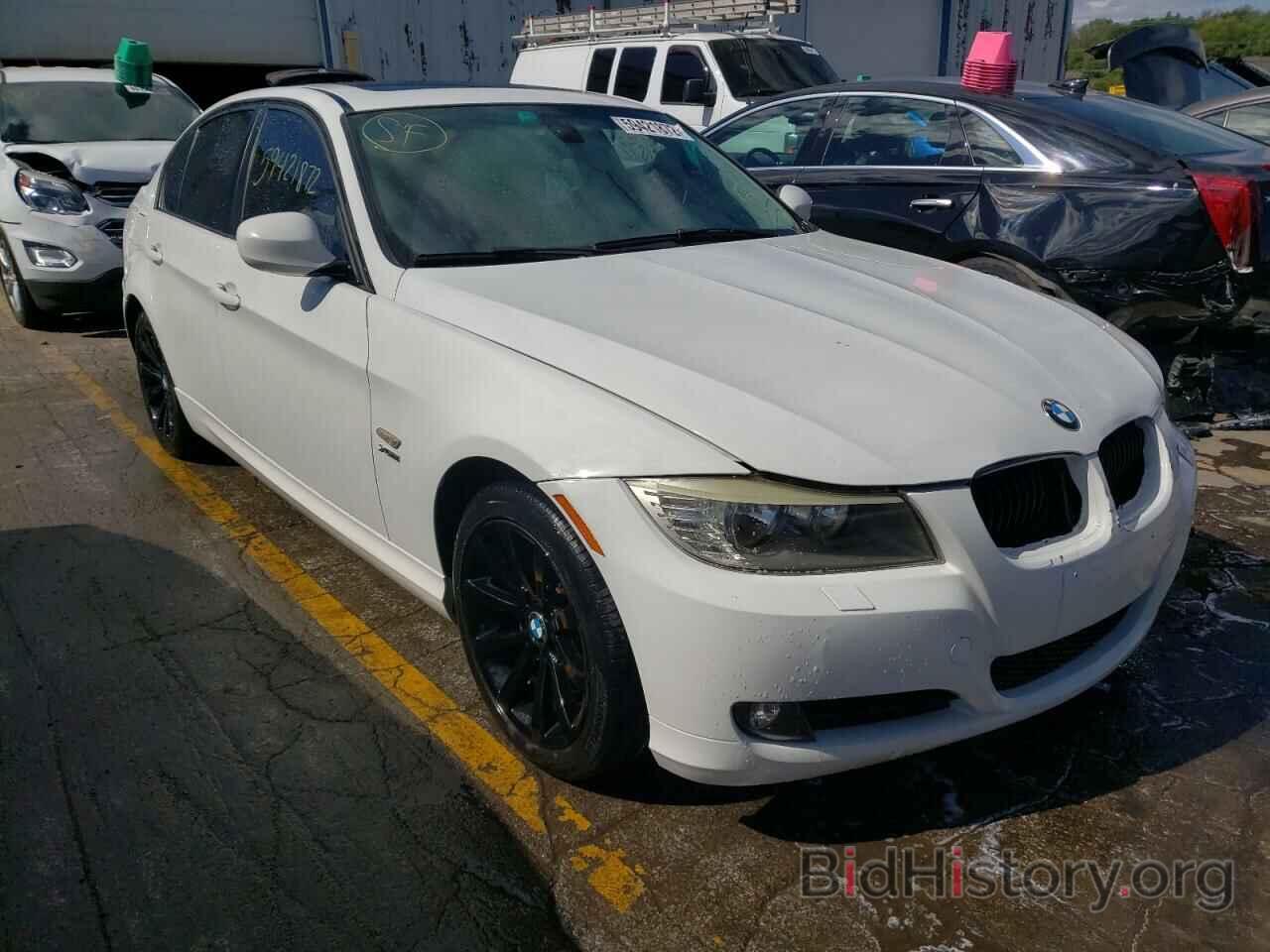 Photo WBAPK5C55BA659327 - BMW 3 SERIES 2011