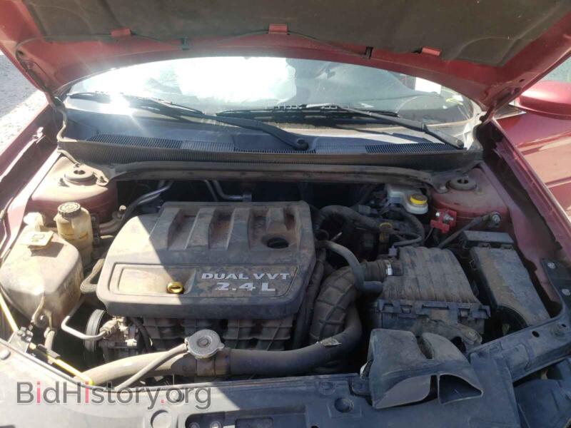 2013 Chrysler 200 (VIN 1C3CCBBB0DN715047) — photo 7 of 10