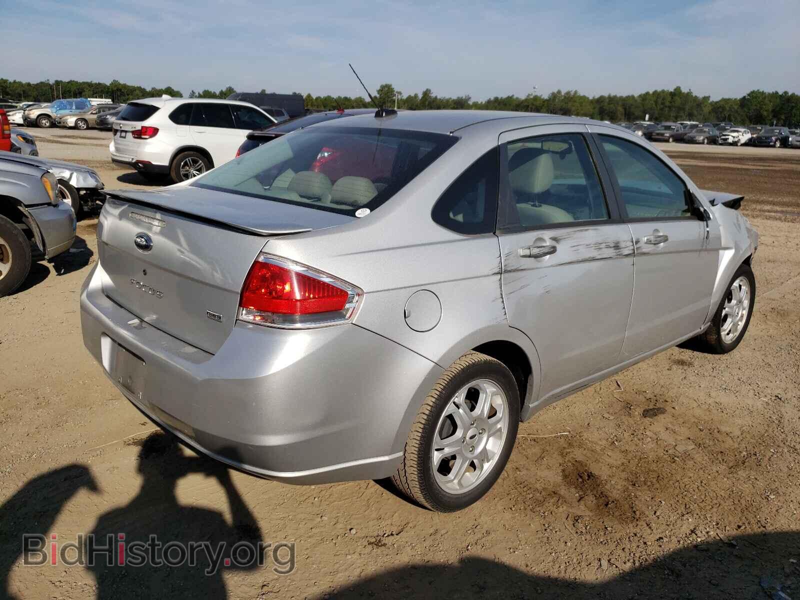 2009 FORD FOCUS - VIN: 1FAHP36N89W229612 - Фото 4