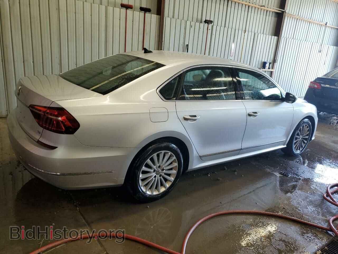 2017 VOLKSWAGEN PASSAT - VIN: 1VWBT7A36HC048806 - Фото 3