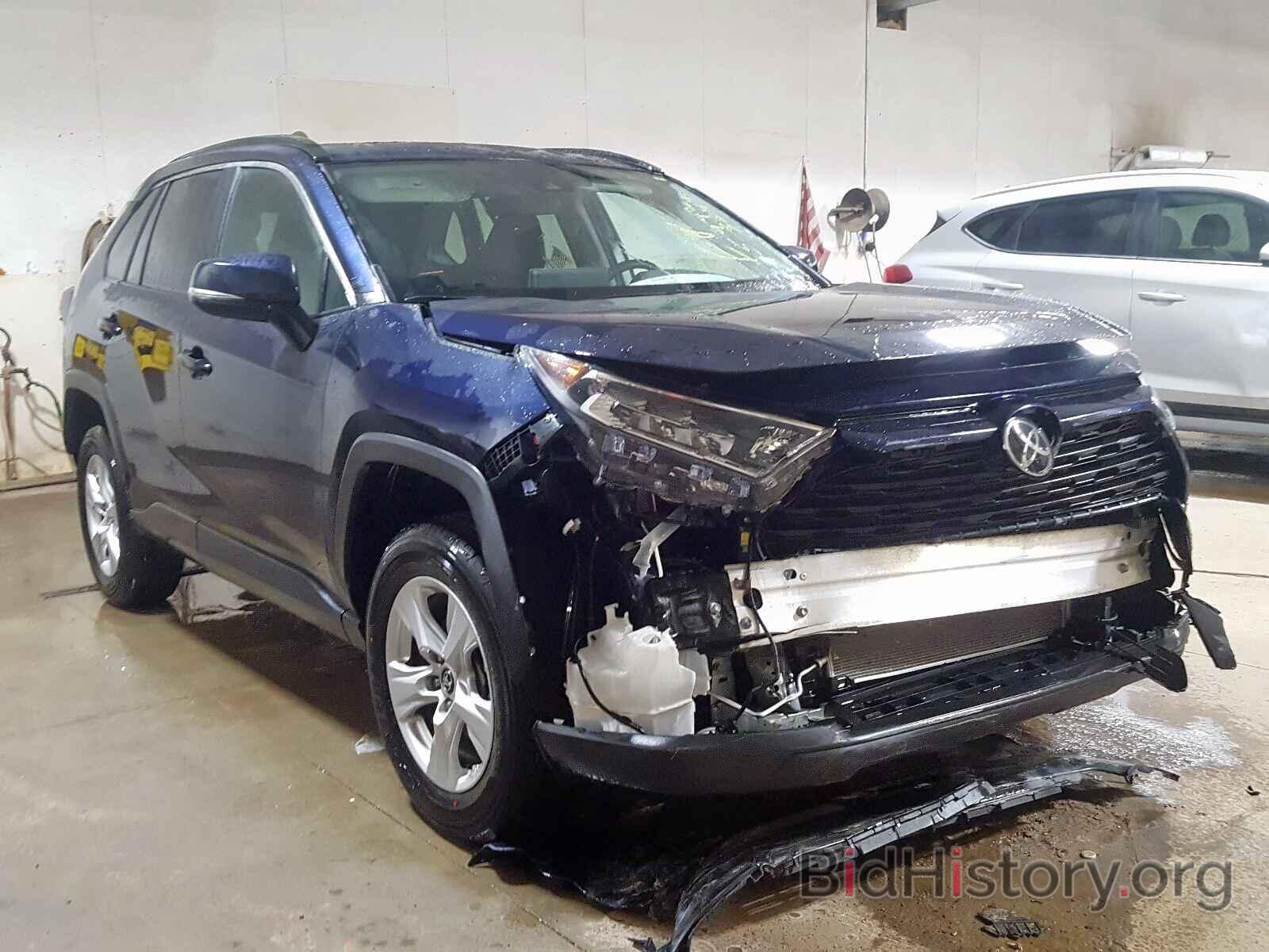 Photo 2T3P1RFV4KW059067 - TOYOTA RAV4 XLE 2019