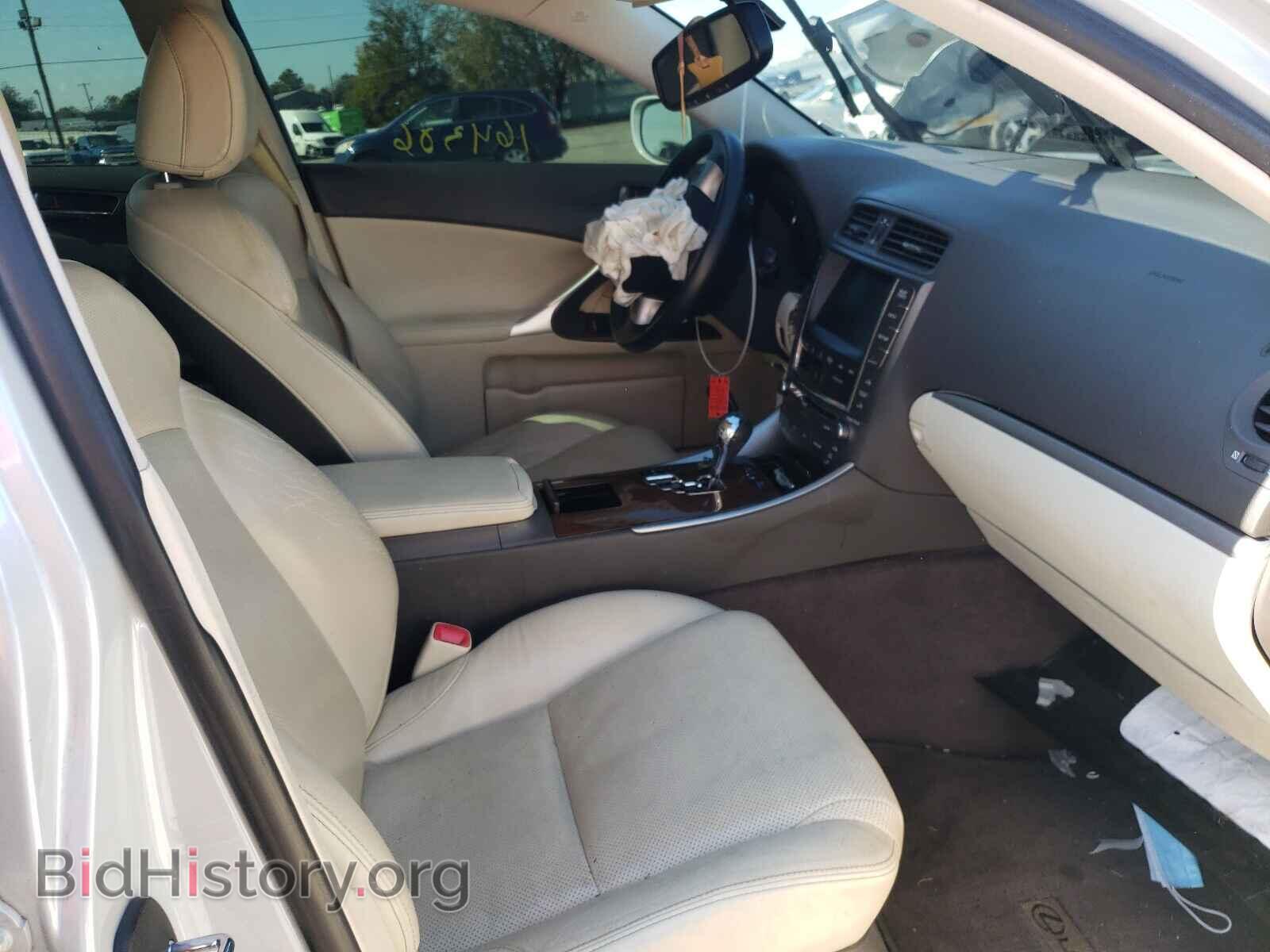 2011 LEXUS IS - VIN: JTHCF5C26B5050699 - Фото 5