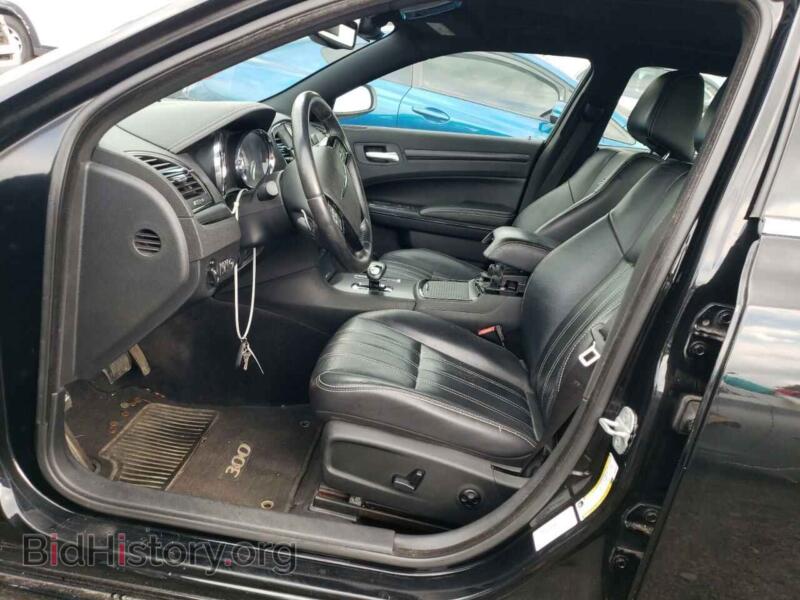 2013 Chrysler 300 (VIN 2C3CCAGG0DH599503) — фото 7 из 12