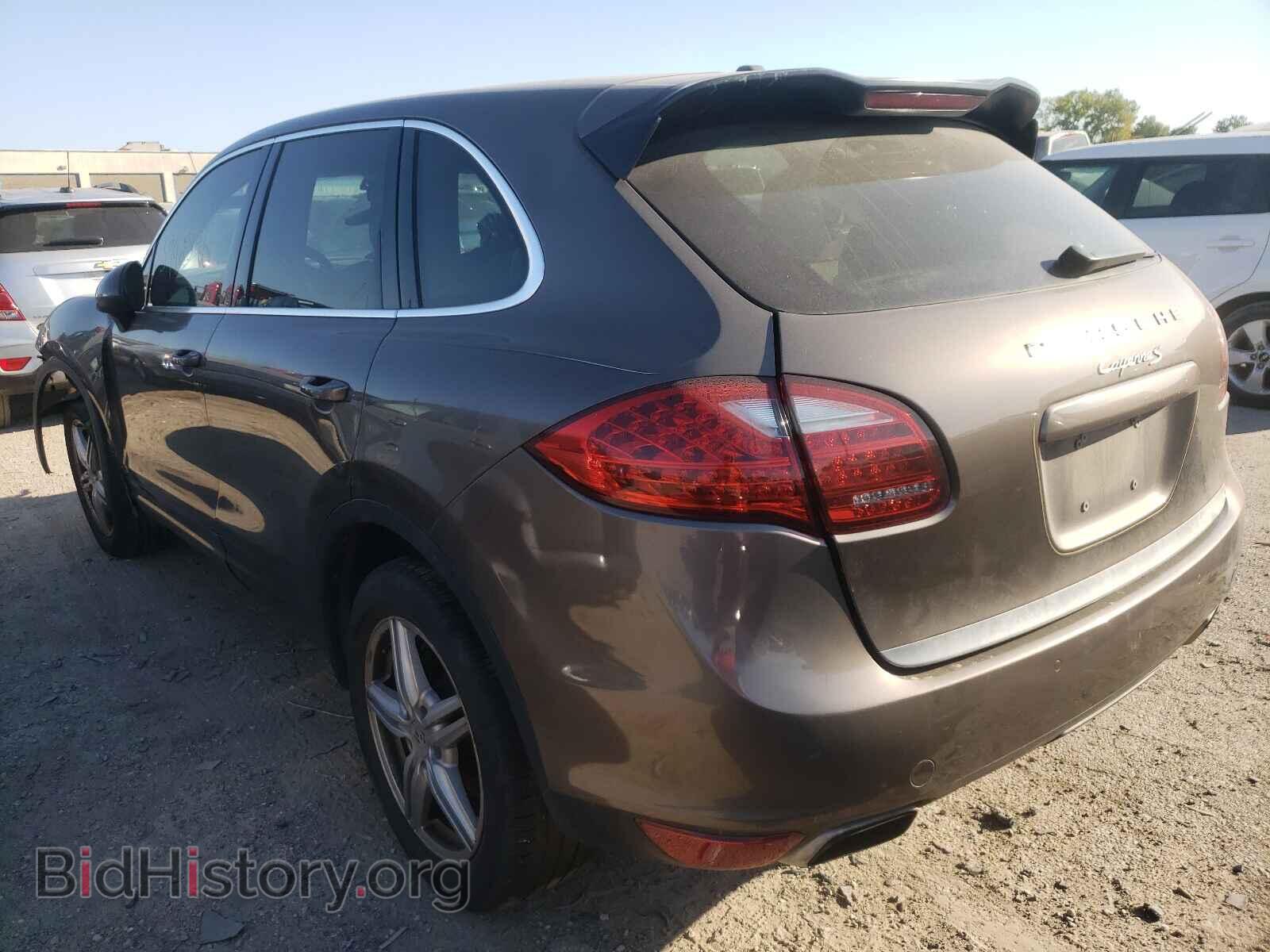 2011 PORSCHE CAYENNE - VIN: WP1AE2A27BLA92435 - Фото 3
