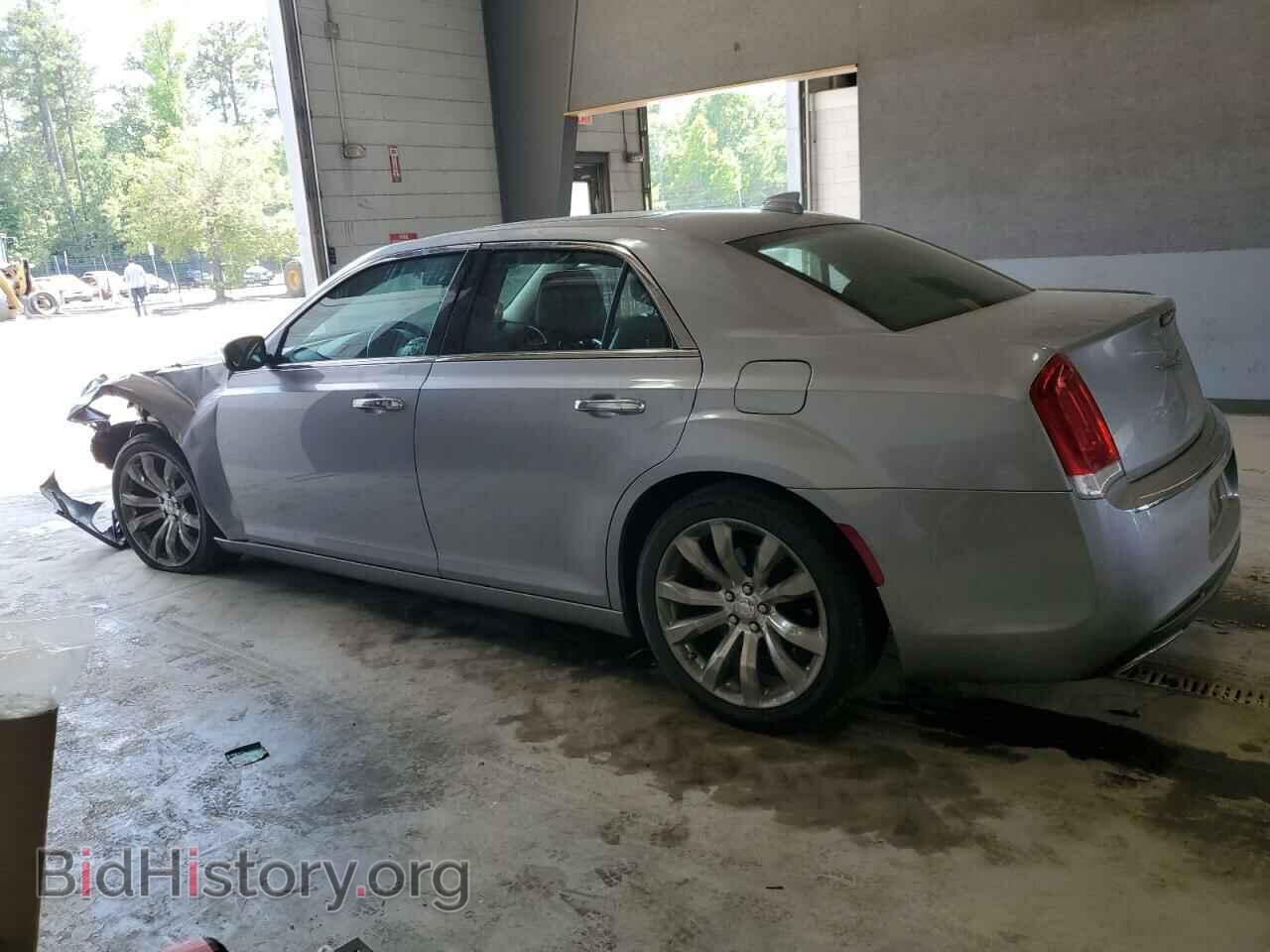 2018 CHRYSLER 300 - VIN: 2C3CCAEG3JH149004 - Фото 2