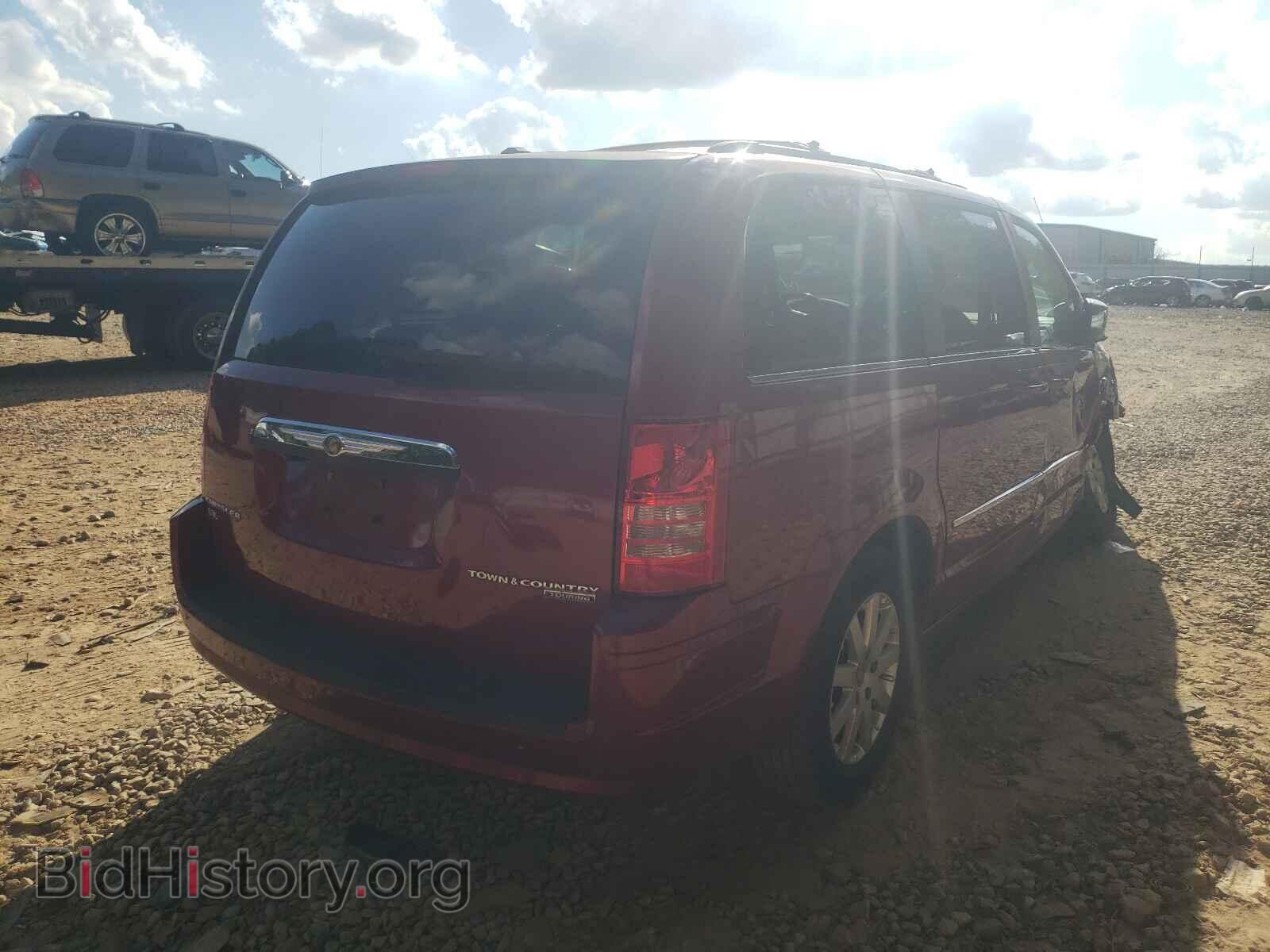 2010 CHRYSLER MINIVAN - VIN: 2A4RR8DX3AR320773 - Фото 4