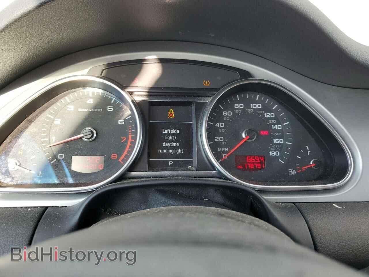 2011 AUDI Q7 - VIN: WA1CGAFE1BD010575 - Фото 9