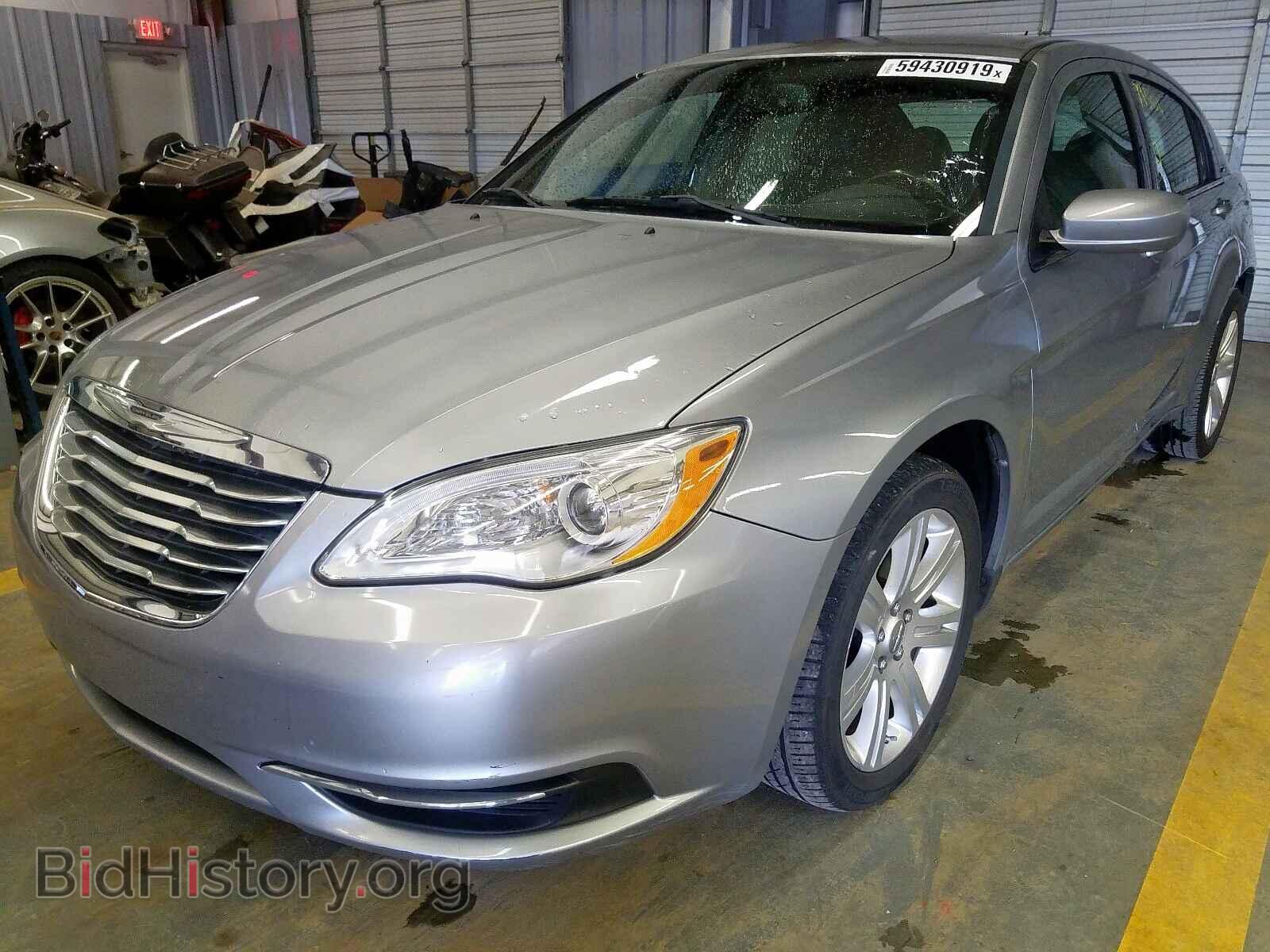 2013 CHRYSLER 200 - VIN: 1C3CCBBB0DN629074 - Фото 2