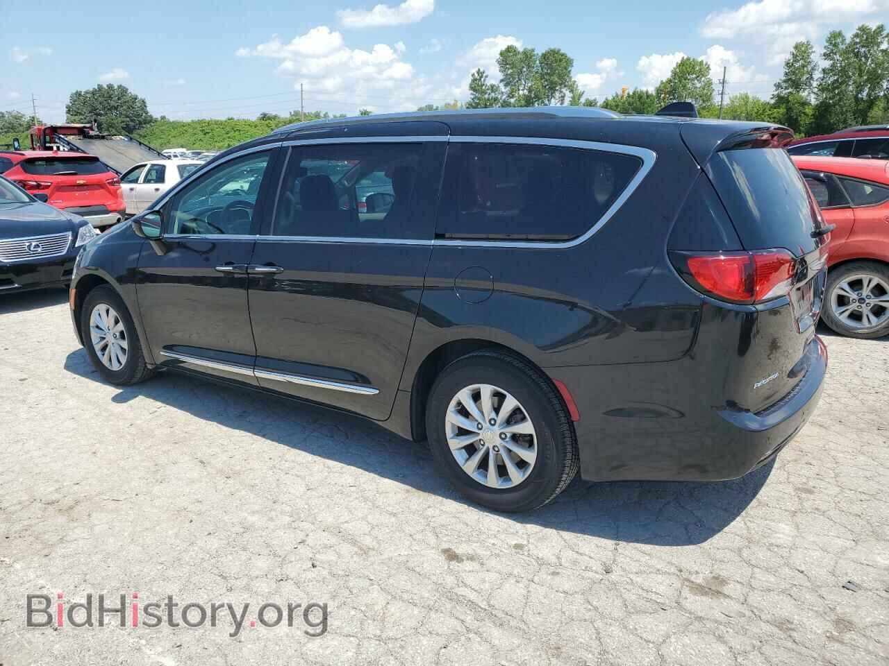 2018 CHRYSLER PACIFICA - VIN: 2C4RC1BGXJR236242 - Фото 2
