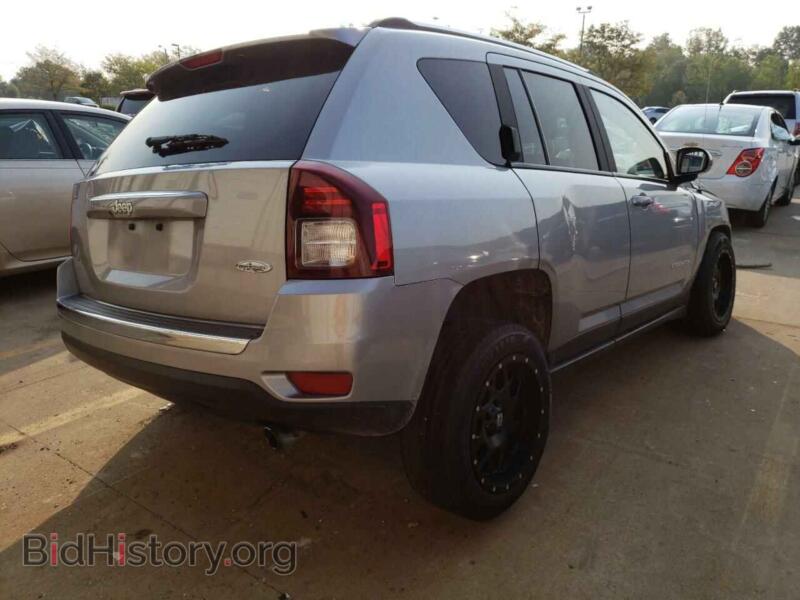 2017 Jeep COMPASS (VIN 1C4NJCEA5HD118099) — photo 4 of 10