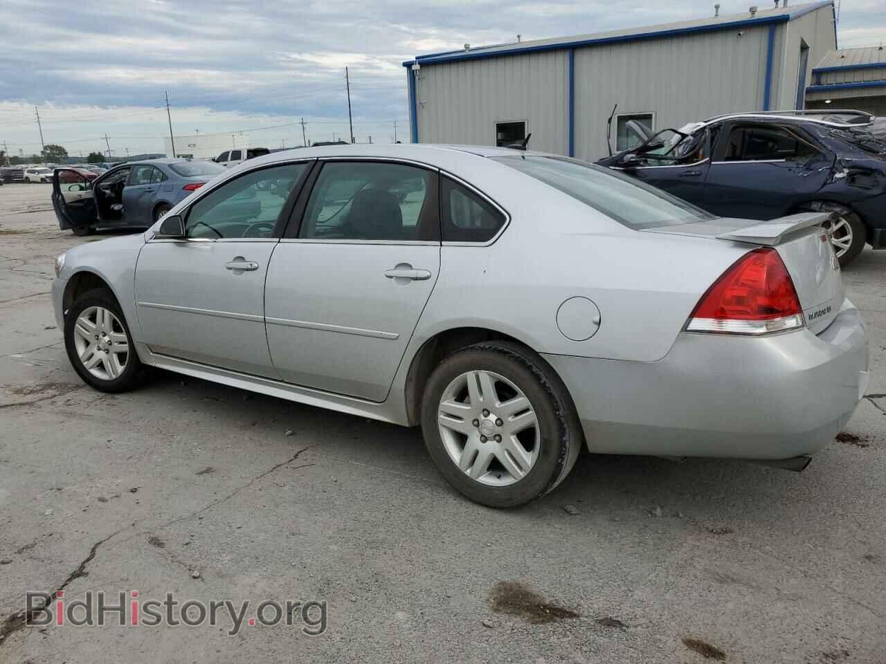 2013 CHEVROLET IMPALA - VIN: 2G1WB5E37D1122801 - Фото 2